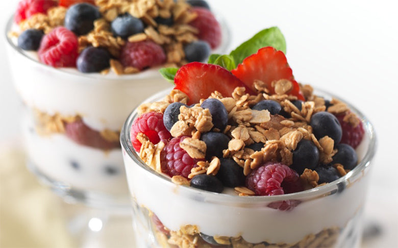 Live breakfast Cereal with Yoghurt