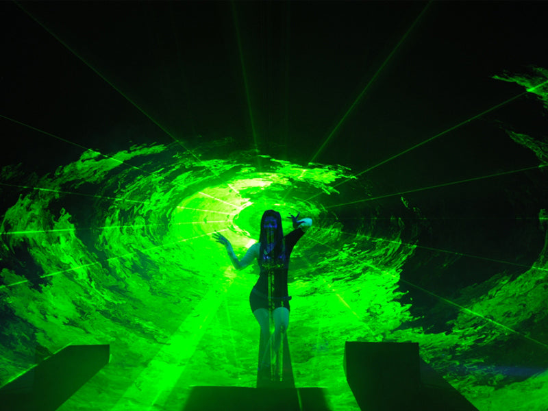 Laser Girl Show – 4mins