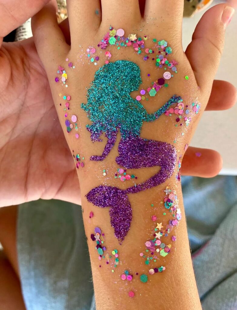 GLITTER TATTOO